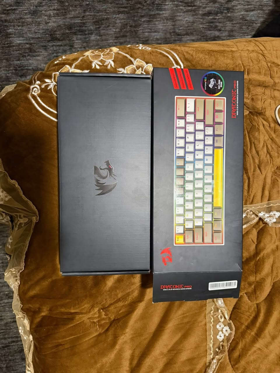 السلام عليكم ماوس وكيبورد للبيع نضيفات جدا السعر 40 الف ثنيناتهم الماوس كولور ماستر MM710 خفيف 6 أزرار بي مخصص للشوتر


**إذا كنت صاحب هذا الإعلان وتريد حذفه لأي سبب، رجاءا أرسل رسالة إلى الدعم الفني**