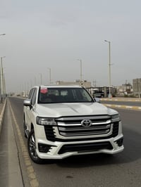 لاندكروزر GXR • ٢٠٢٤ • ماشية ٢٣٠٠٠