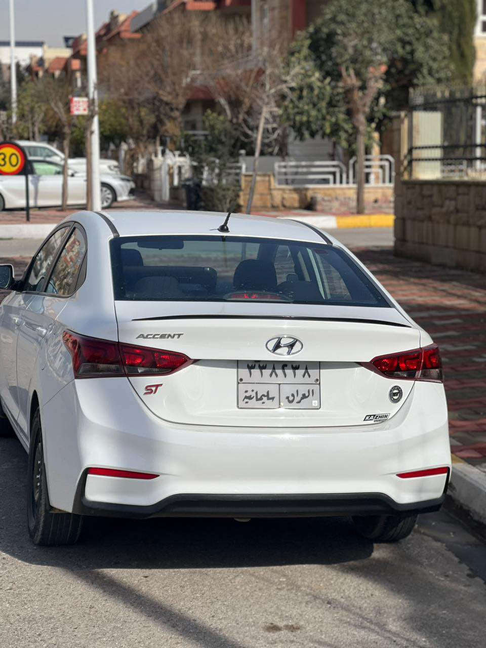 هۆندا ئەکسێنت ٢٠١٩ خلیجی بێ بۆیاخ ٧٨ کم ڕۆیشتووە 
٢ سویچی شەریکە - شاشە ئایپاد - ناوزەرد 
مەکینەو گێڕ بەشەرت نەکراوەتەوە بێ کێشەیە 
ڕەسمی سۆنەر دانراوە - جوان و بێ مەسرەفە 
سەنەوی تا مانگی ٩ ٢٠٢٦ تازەیە بەسەرنەچوە 
سەیارەی مەعرەز نیە سلێمانی ناوشار 
ژمارەی خاوەنی : ***********
نرخ: ١٢٨ گەڵا و کەمێک معامەلە السليمانية, العراق
