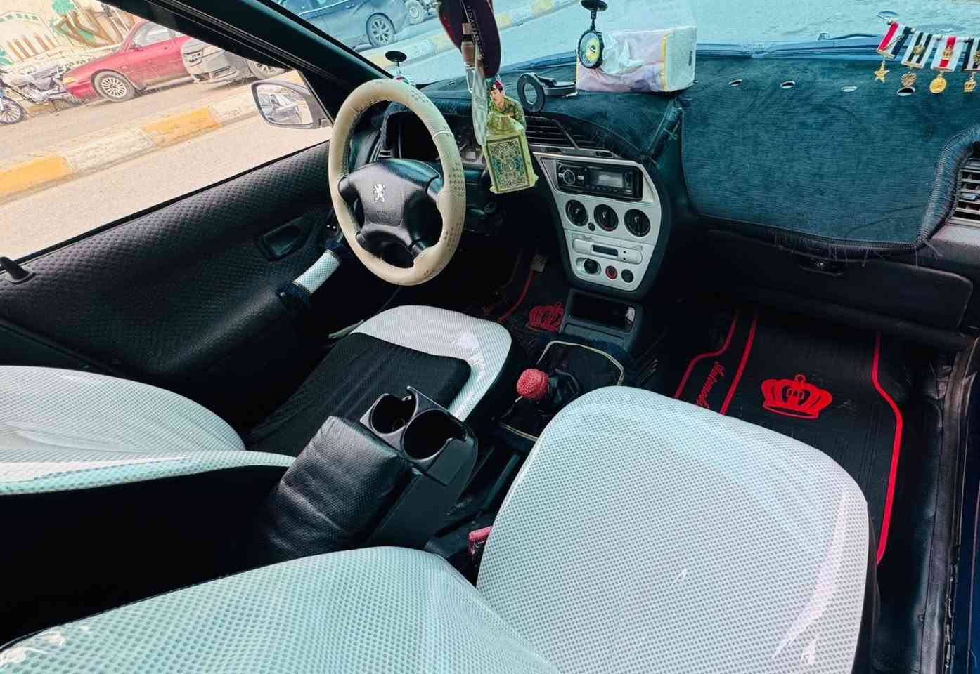 سلام عليكم للبيع بيجو 306 رقم بغداد الماني شرط التحويل كير محرك شرط بدون جطل كهربائيات كله شغاله تبريد تدفئه كلها شغاله صدر امامي خلفي جديد تايرات جدد غرفتها بطيان كله جديد سماعات دمام جديد السياره مصبوغه عام الجماليه اثر جلح تايرات جدد العنوان تكريت العلم الرقم ***********
