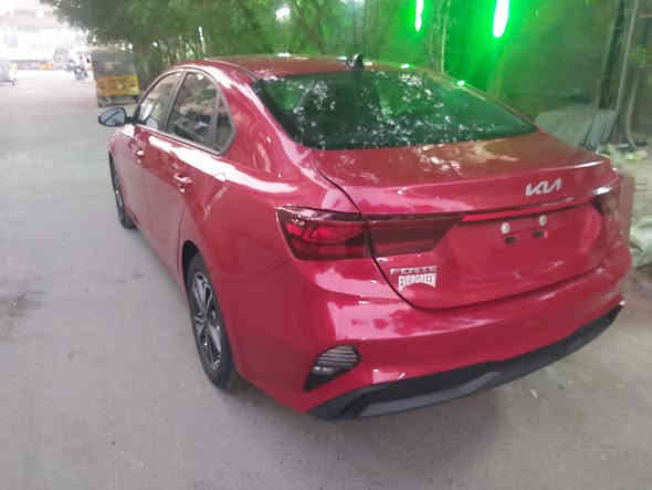 اسلام عليكم
كيا فورتي مديل 24 للبيع (دخول جديد)
مواصفات عاديه وارد امريكي 
السياره بيها قبق جنطه اتبدل نفس اللون اصلي امريكي والجاملغ اتعدل وانسحب ونصبغ حوضها سليم ماواصله الضربه للحوض ابد كله سليم الحوض صور الحادث منشوره
مكان السياره بغداد
السعر:145 وبيها مجال
الرقم:***********
