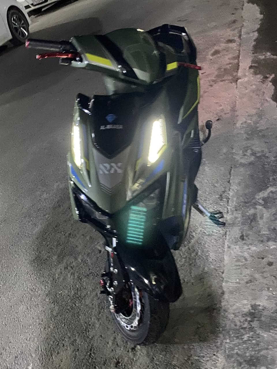 السلام عليكم دراجة شحن للبيع  سكنس موديل 2024دراجة رايدها 600وبيها مجال مكاني بغداد الشعب قرب سوق شلال  للاستفسار رقم ***********
