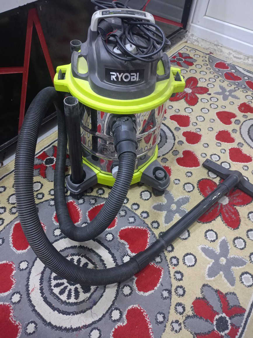 مكناسه كهربائية مال باله 
نظيفه وابد ماداخله تصليح 
***********
