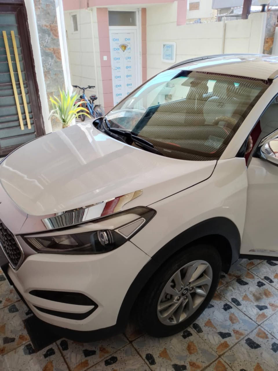 توسان موديل ٢٠١٨
وارد أمريكي
محرك ٢٠٠٠جي دي اي
كش كهربائي جلد
شاشة اصليه حساس
السعر ١٥٢
***********
