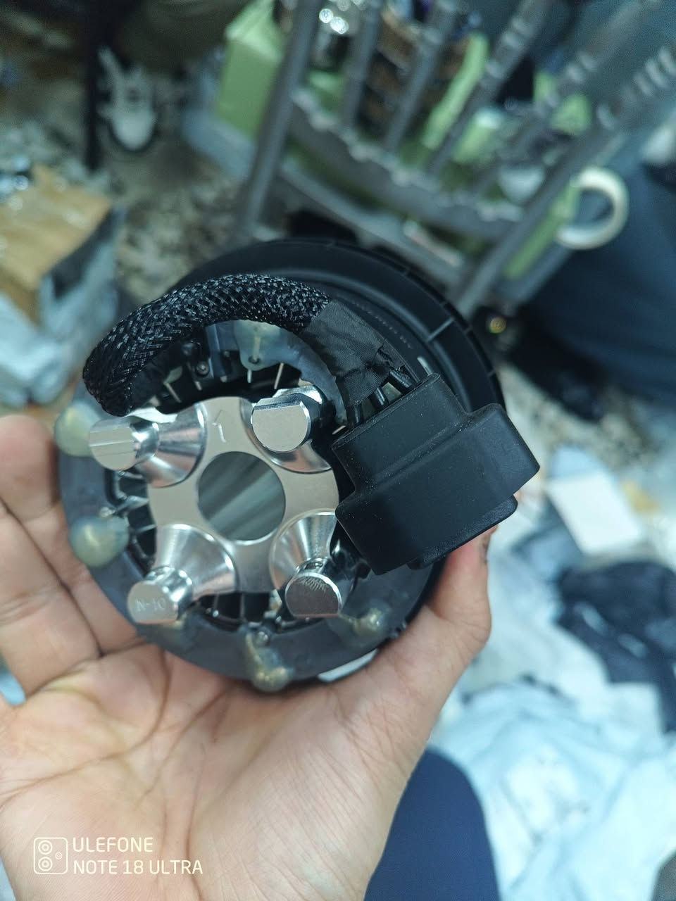 متوفر 
ماطور درون dji  عدد ٣ مع ملحقاته كامل
السعر ٣٠٠$  
متوفر توصيل


**إذا كنت صاحب هذا الإعلان وتريد حذفه لأي سبب، رجاءا أرسل رسالة إلى الدعم الفني**