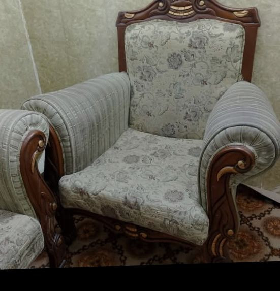 السلام عليكم قنفات للبيع ٨ نفرات زان الجو ١٨٠ مكاني وبيهن مجال مكاني كربلاء بل حر ***********
