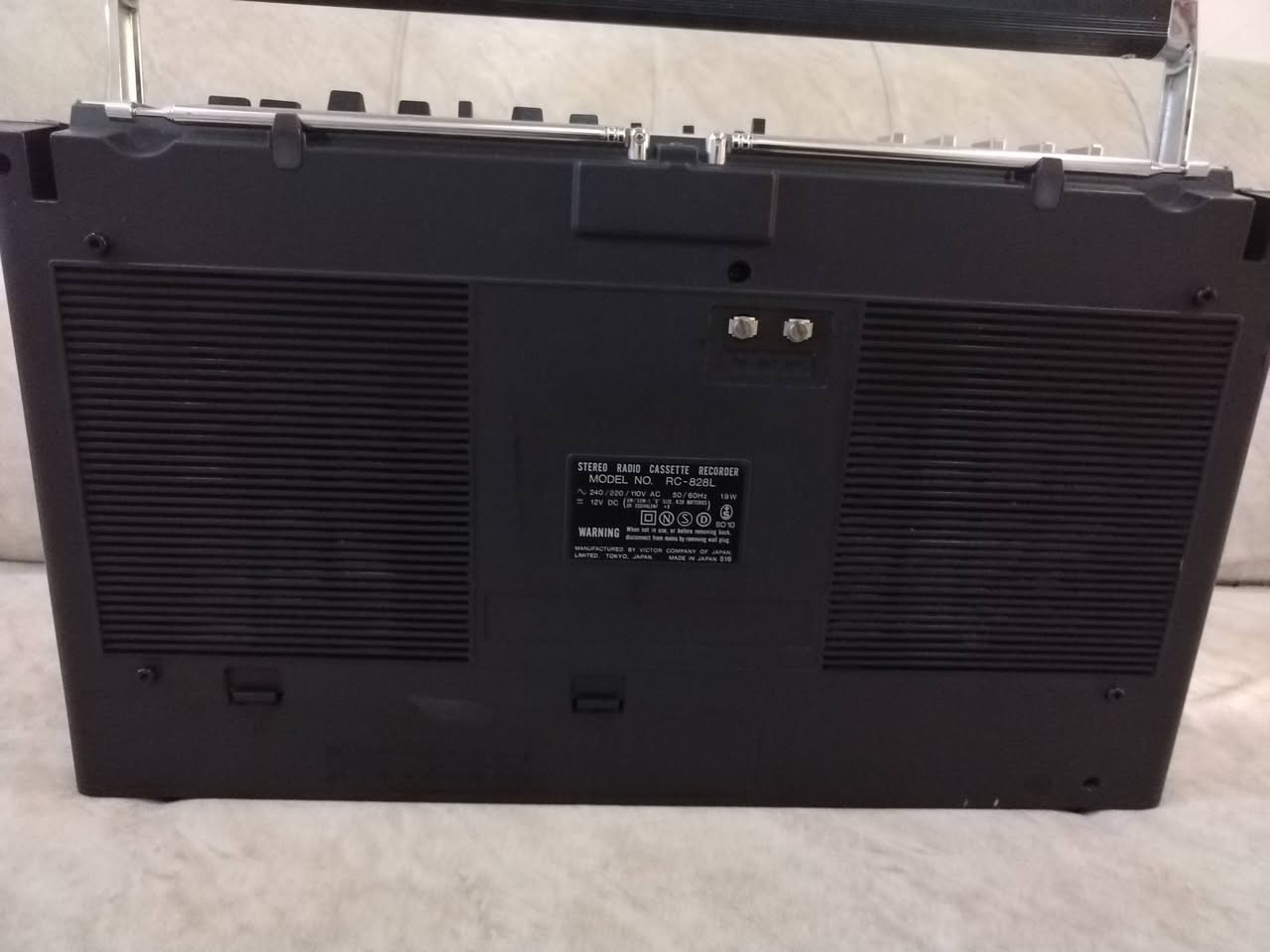 من رخصة الادمن المحترم جهاز مسجل مع راديو نوعية JVC صناعة يابان شغال شرط شغل ويطبع كاسيت مسجل كهرباء 220 نظافتها تقريبا 95% السعر 225 ألف دينار للطلب والاستفسار اتصال على أرقام التالية (*********** )(*********** )ويوجد توصيل لكافة محافظات العراقية
