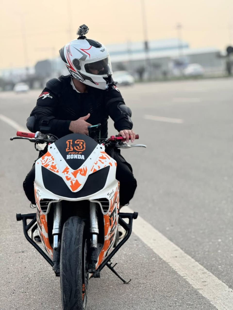 بطح f4i دراجه مفوله مزوده من طول لطول نشاط فول أوراق كامل داجه أب معنه الكلمه مكاني كركوك شراي خابر *********** مكفوله من كلشي
