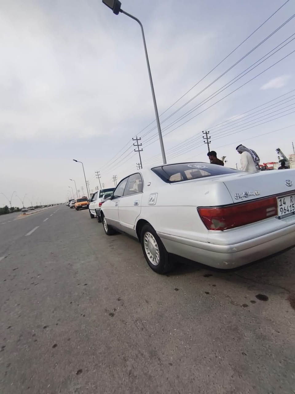 سلام عليكم بطه فصل للبيع موديل 2000 سياره كفاله من الكص والنقل والصوليات سياره جديده  مكينه 2500حلوه مال جني سعر السياره 58 وبيه مجال قليل للشراي مكان البصره زبير ***********

