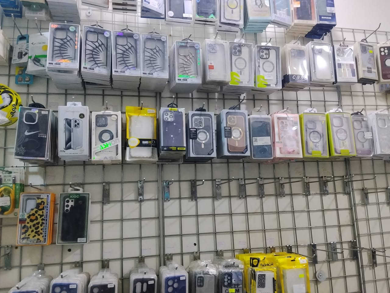 السلام عليكم كفرات مال محل تعزيله شلع ابيعهن ب سعر مناسب جدآ
التواصل خاص وتساب مفتوح
تواصل: ***********
