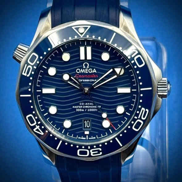 سلام عليكم شباب عدي اميكه 3 سوبر ماستر سعرهه مزاده ٧٥ يبدي، ***********
