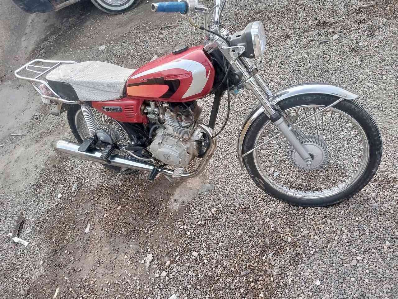 موديل 2021 اوراق  السعر 30050السعر تثميه وخمسين وبيمجال ***********
