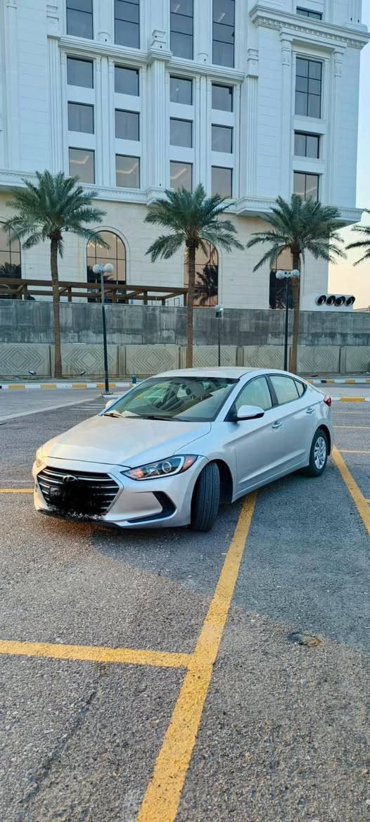 السلام عليكم
النترا موديل 2018 

السياره رقم اربيل الجديد باسمنا 

اول مادخلت للعراق ولحد اليوم على ايدنيا 

سياره نظيفه جدآ وبدون صبغ

التخدمه يتصل ويجي يشوفها بعينه ويتاكد 

امسويلها سونار شامل  جديد

السياره شرط التحويل للتصير من قسمته. 

سعرها.  ((128))

مكانها بغداد حي الاعلام 

***********
