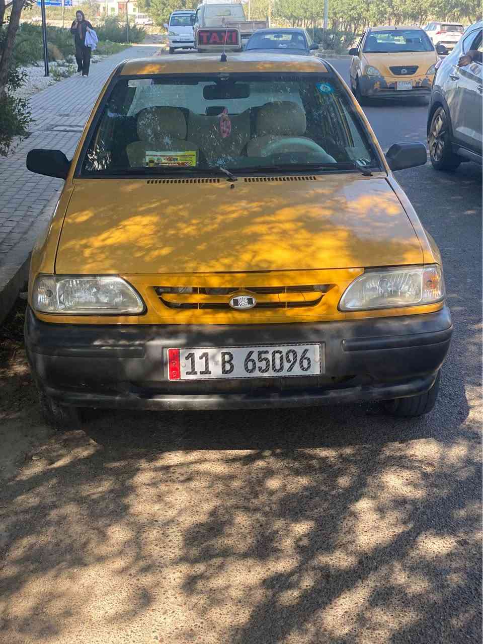 السلام عليكم 
سايبا 12 كير ومكينه وتبريد و شواصي خير من الله جاهزه من كلشي غمضتها تخبل موس
مسويلها ادامه كامله من كلشي
رقم بغداد أنكليزي 
مصفره هيئه وغرامات 
مسجلها شاشه تاب
سياره مكانها بغداد حي الجهاد 
29 ورقه قفل بدون عمله 
شررررط التحويل عقد مروري حصرا
*********** Colombo, Sri Lanka
