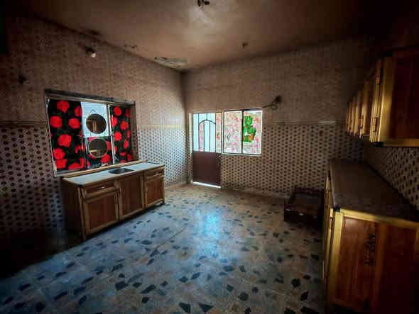 سلام عليكم بيت مساحه 240  طابو صرف الموقع كاطون الرحمه بمنطقه ال5000 قريب ع شارع الرئيسي سعره 100 مليون للاستفسار اتصل
***********
***********
مكتب الشمس للعقار بعقوبة حي المعلمين
