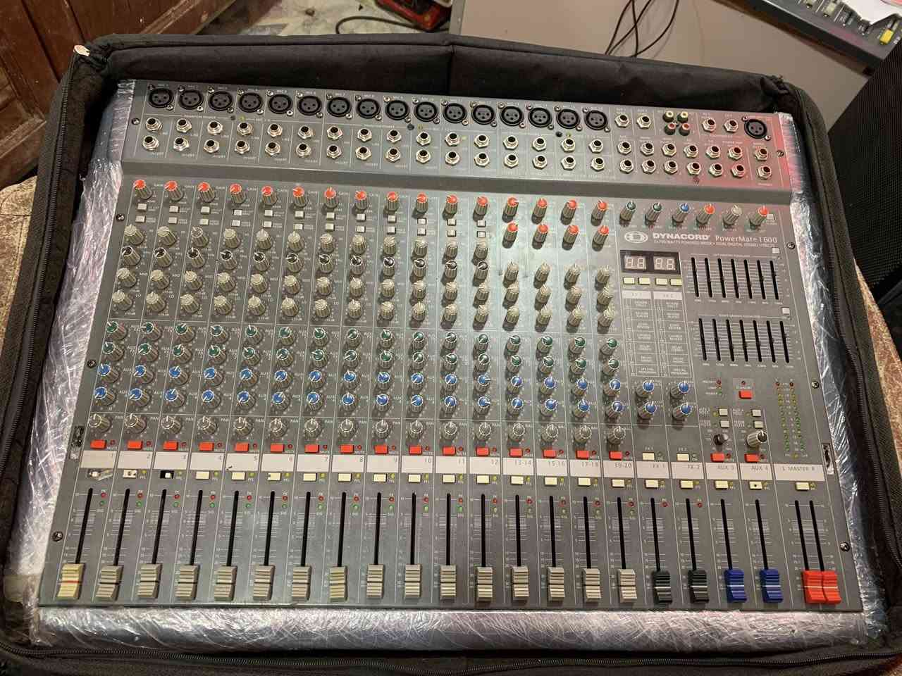 DYNACORD Power mate 1600 للبيع
المهتم يتصل 0792421561


**إذا كنت صاحب هذا الإعلان وتريد حذفه لأي سبب، رجاءا أرسل رسالة إلى الدعم الفني**