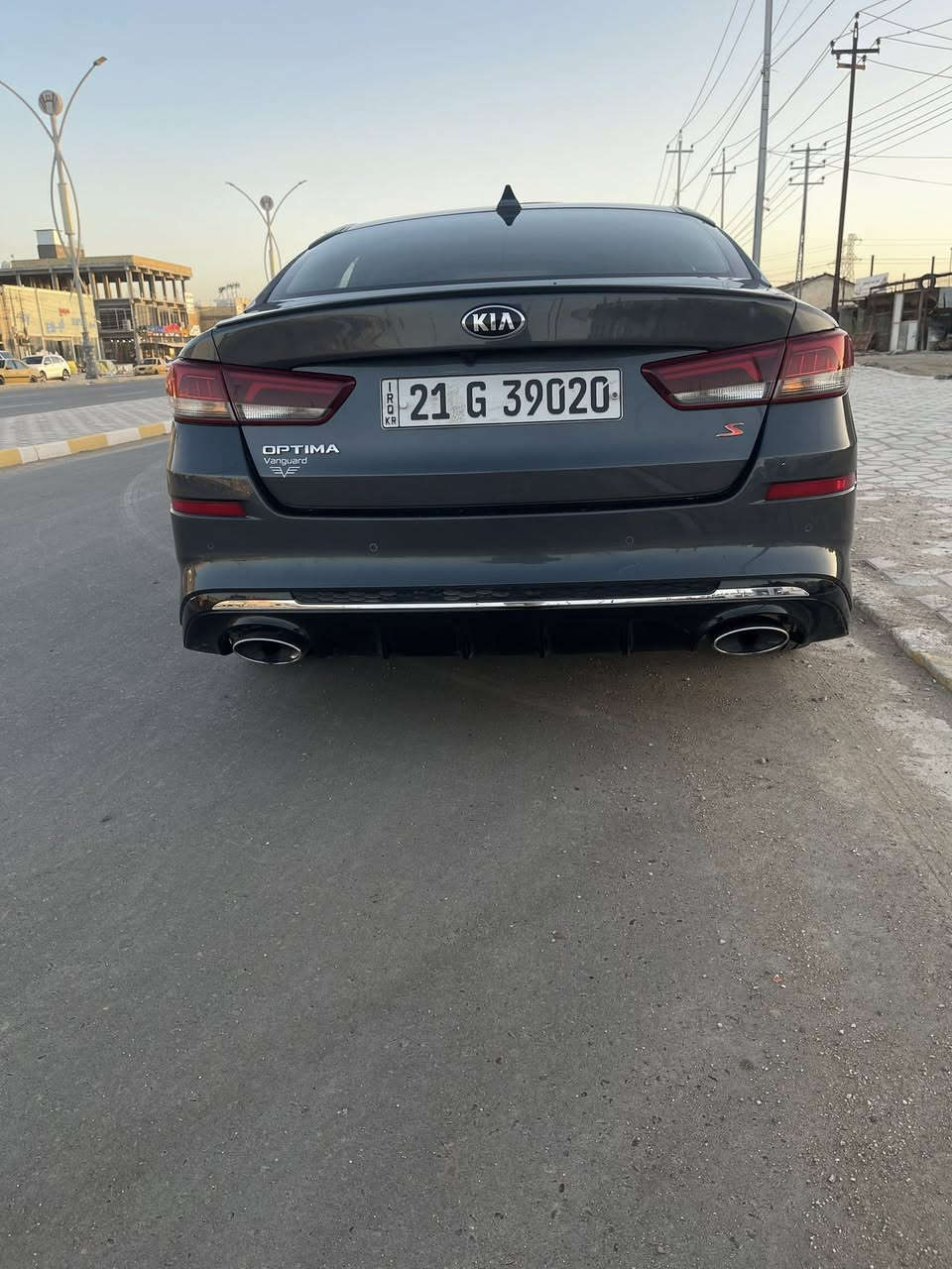 السـلام عليـكم 
اوبتـما موديل ٢٠٢٠  رقـم سليمانيـه الجديـد تريـد تحويـل او وكـاله  فـئه S فـوول مواصفـات من عـدا الفتحـه 
مكينـه ٢٤٠٠ 
رادارات جانبيـه 
رادارات امـاميـه 
بصمـه 
الصنـدوق ذكـي 
شـاشه كبيـره گار بلـي
كشنـات كهرباء 
تثبـيت مسار 
ماشيـه ٧٩ الف 

السياره كلهه ليبل واحد بدون تبديل قطعه 

        حادثـه سرقه جاملغ امامي ايسر وراجع نفسه 
والجاملغ الامامي الايمـن معدل بارد ومرشوش فقط 
والبنيد هاذا البارد الموضح بلصوره لا صبغ ولا فدشي 
السياره كلهه ليبل واحد مابيهه تبديل قطعه 

السـعر ١٣٠  العنوان الديوانيه

رقـم التلفون ***********
