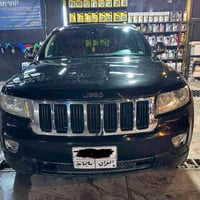 جراند شيروكي لاريدو • ٢٠١١ • ١٠٨٠٠٠ كم