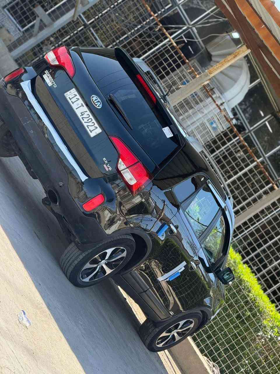 السلام عليكم رمضان كريم ***********
سورنتو موديل 2015 امريكي 6 سلندر 7 راكب 3 قطع تبريد فول مواصفات عده الفتحه بصمه ابواب بصمه تشغيل شاشه كبيره كامره خلفيه كشنات جلد كهربائيه خزن ميموري جنطه شفط تدفئه ستيرن مري شفط اشاير بلمري فورويل مانع انزلاق رقم بغداد نكليزي بسمي 

سياره بيها مكانات صبغ اني ابيع عام مكفوله من كلبه وتجيه سعر ١٢٣ وبيها مجال بصيط شراي يتصل مكاني بغداد
