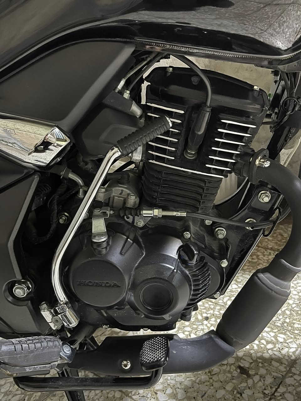 دراجه هونده (UNlCORN) ياباني ماشيه 3000   مرقمه رقم اربيل مميز  مكفوله كفاله عامه  برغي ممفتوح تجي تفحص بعينك  
4,300,000 وبيها مجال  مكاني 
حريه كاضميه ساحه عدن 
للاستفسار 
***********
