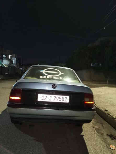 السلام عليكم..فكتره حجم ١٨ اني الشرعي شرط التحويل مكينة وكير شرط رقم نينوى الموديل ٩١..كابون بنزين بيها سنوية جديدة لل ٢٠٣٠.. مصبوغة جمالية فقط..الاتصال *********** ....     السعر ٤٥ بيها مجال مكان السيارة حي الوحدة
