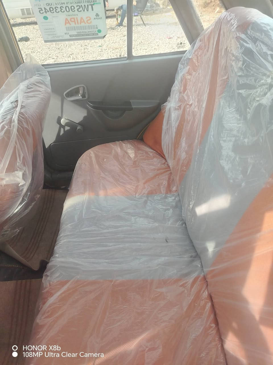 السلام عليكم سايبه 2014 جاهزه وخير من الله رقم واسط انجليزي ما ناقصها اي شيء مصفره ومجدده مكاني كوت رقمها ما صوت اتصال او تعال واتساب ومراوس حسب القناعه ***********
