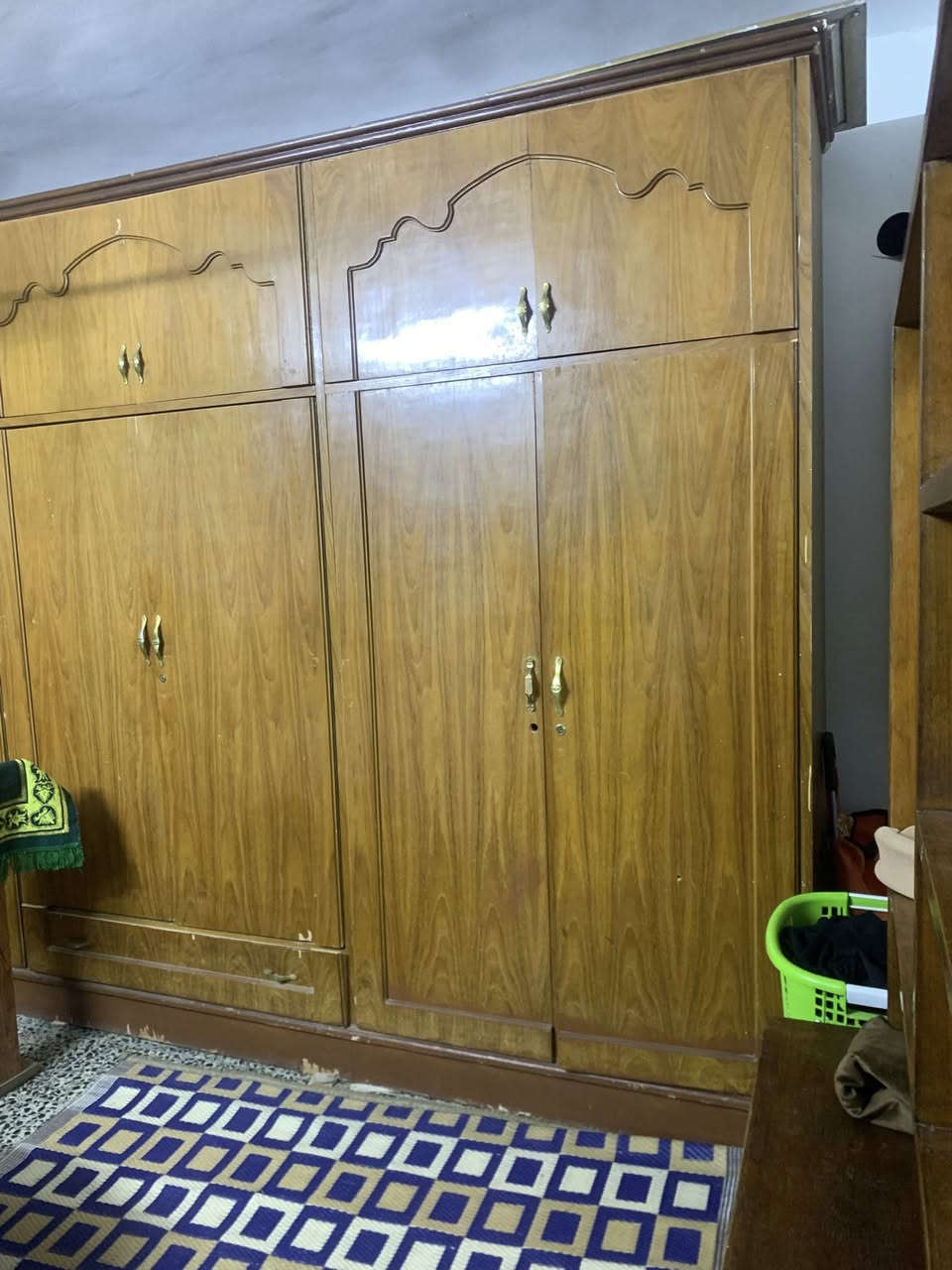 كنتور للبيع نظيف احطاطه
المكان البيع البياع 
٤٥٠ وبي مجال 
***********
واتساب اتصال
