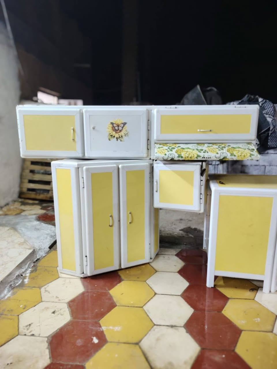 كاونتر اربع قطع للبيع نظافة 💯 بس 250 ولي مجال قليل العنوان  كربلاء الابراهميه


**إذا كنت صاحب هذا الإعلان وتريد حذفه لأي سبب، رجاءا أرسل رسالة إلى الدعم الفني**