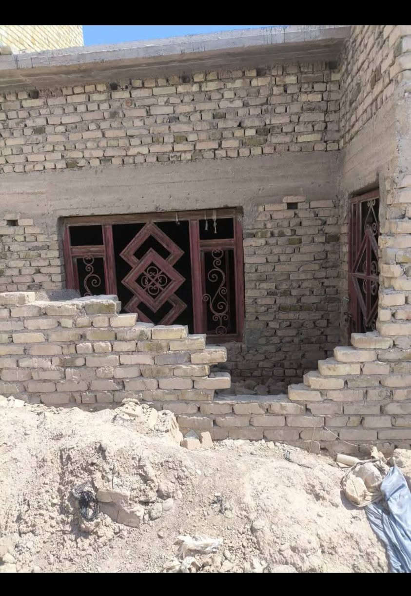 مساحته 250   ورثه بي قاصر الالبان مقابيل موسى المختار  مخلين محامي ننطي مداوره عامه   سعر 80. اتصال. ***********
