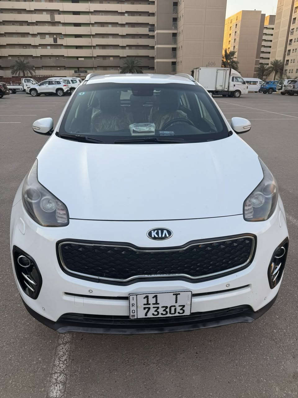 السلام عليكم

كيا سبورج 2018

خليجي مواصفات بيسك 

السياره جاهزه 

حساس امامي خلفي 

كامره خلفيه 

تخم اطارات بلباكيت 

مري شفط 

بيه باب بارد وباب صبغ 

ماشية 78

السعر 166 

الرقم ***********
