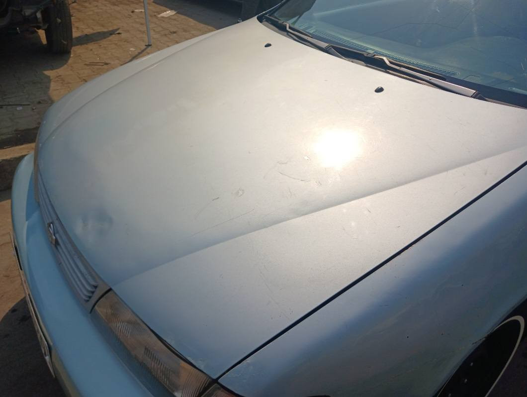 #سيارة نيسان سينترا موديل ١٩٩٥  ياباني #للبيع
لون سمائي.بلادي كير ومحرك.رقم شاصي  لجميع القطع واحد (مامبدل بيهه شي).حداديه ١٠٠ % . غرفه جديده ومغلفه بلاستك دواخل مريحه دوشمه مرتبه . لايتات سكنات اشارات مسجل جميع الكهربائيات شغاله. تايرات جديده ام خط الابيض . سياره  ماناقصهه شي عدا التبريد مامصلحه الا المشتري ايريد يضيف عليهه هو حر.رقم دولي انكَليزي وبأسمي وسنوية لل٢٠٢٦رقم بغداد (11) حرف (M)سويج سنتر لوك عدد ٢
شرط المداور. مكان السياره نجف.وارد امريكي
سعر السياره  53 $ورقه (بيهه مجال بسيط)
رقم الاتصال *********** (واتساب)
