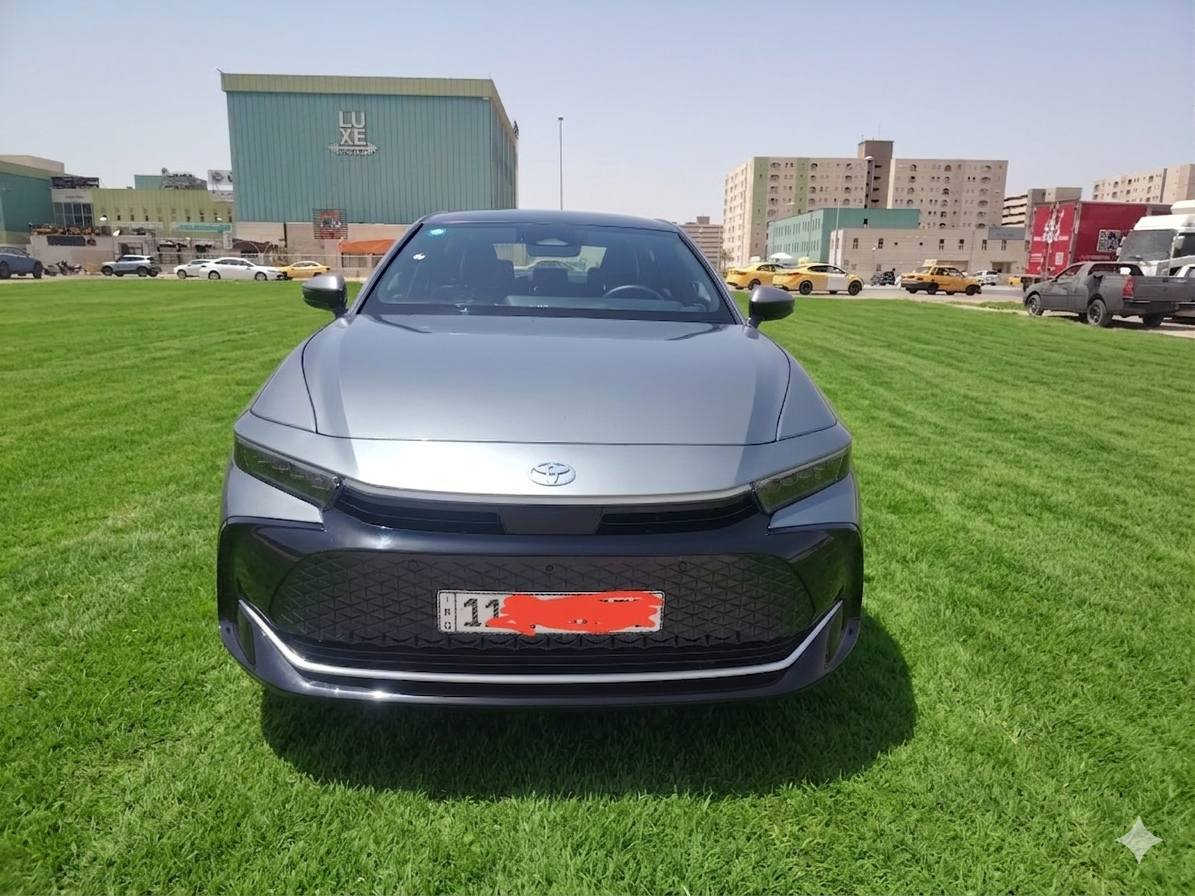 السلام عليكم
كراون 2025 بلاتينيوم هايبرد 

مكينه 2500
اللون مميز 
مرقم بغداد بسمي تحويل ثاني يوم 

ماشية 6500

فول مواصفات 1/1 

 الضرر موضح بلصورة 

الباقي كل مكفول  

فول مواصفات 

كشن خزن ميموري 

دخول ذكي اربعة ابواب 

مقاعد اماميه تحكم 

مقاعد اماميه تدفئ وتبريد 

مقاعد خلفيه تدفئ 

تدفئ استيرن 

تشغيل عن بعد 

سستم سماعات jbl 

حساس امامي خلفي 

توفق ذاتي 

لايت 4 عدسات 

استيرن كهرباء 

فور ويل 

تبريد قطعتين 

تشغيل عن بعد 

خمس انظمه قيادة 

كامره 360 درجة 

حجم 21

بدون اي نقص 

السعر 29000 ألف دولار   وبية مجال بسيط 

JTDAAAAF1S3035030 وهذا رقم الشاصي 

مكاني بغداد بسماية  بيع فقط

رقم الهاتف ***********
