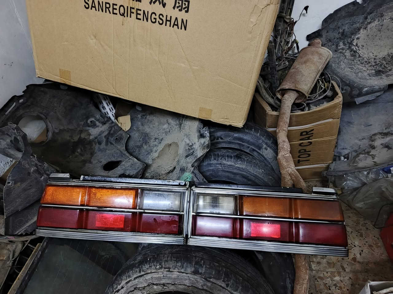 ادوات كرونا جديد وتفصيخ اصلي شركة عنوان المحل باب الشرجي مقابيل محطة وقود البتاوين  احمد ياباني ***********
