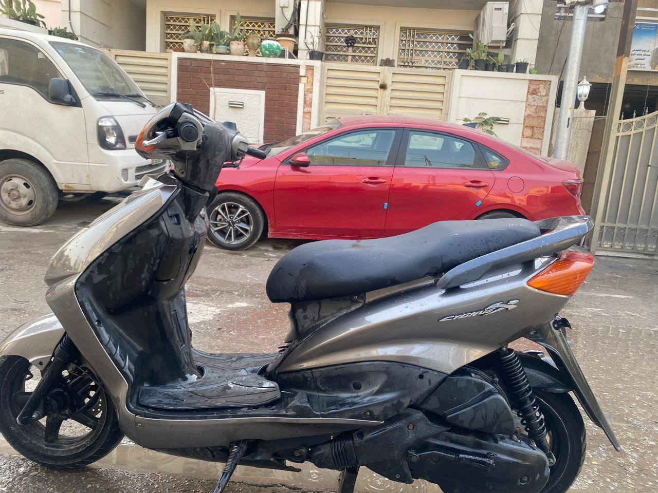 سلام عليكم سكنس ياباني 110 خطين استان كهربائي شلعه ومعدل نكره سلف كامله كلشي شغال بيها ب 600 وبيها مجال العنوان المشتل ***********
