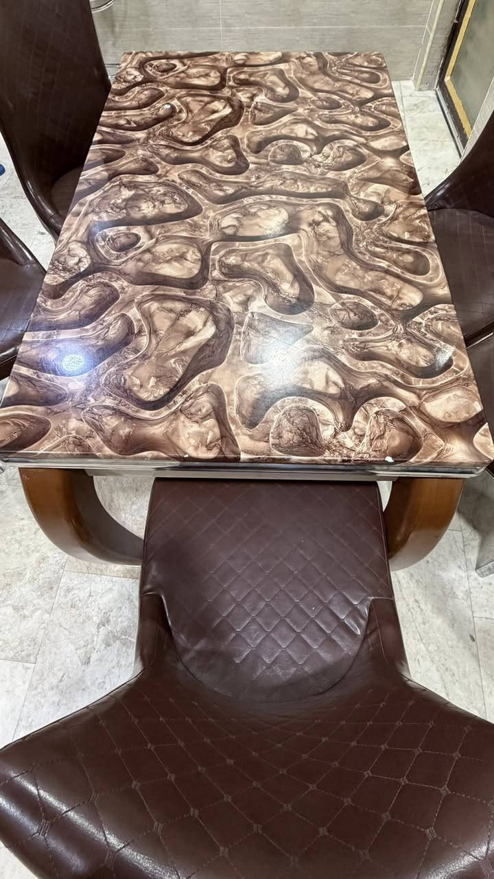 ميز مطبخ للبيع
السطح مرمر مع خمس كراسي
الحالة جيدة جداً 
السعر ٣٥٠ 
حلة


**إذا كنت صاحب هذا الإعلان وتريد حذفه لأي سبب، رجاءا أرسل رسالة إلى الدعم الفني**