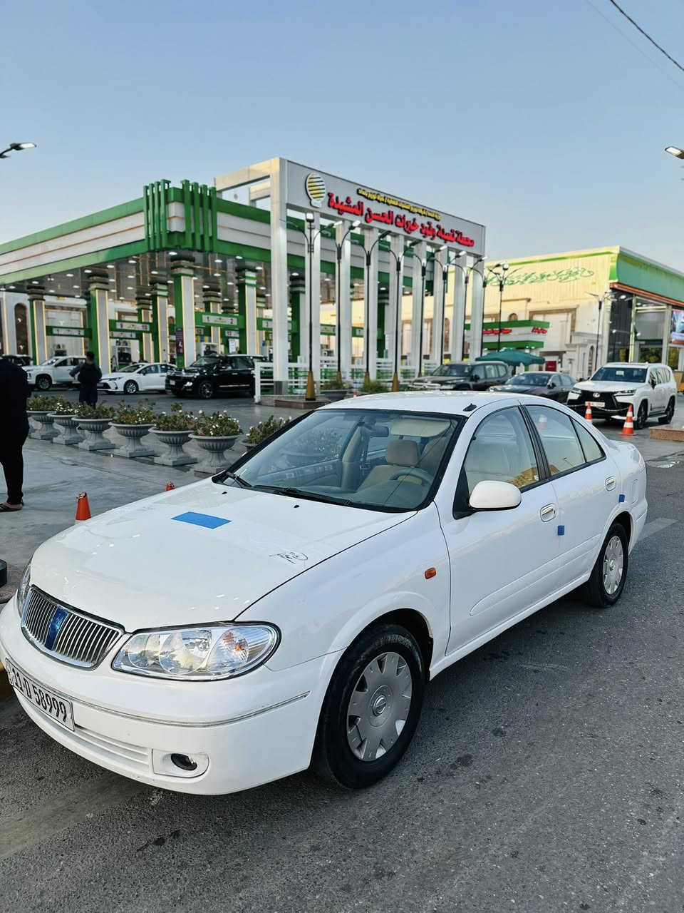 السلام عليكم 
نيسان سني ياباني 2009
فول اوتوماتيك
جاهزه للاخير بدون نقص 
 كير محرك كهربائيات كلشي شغال فوول
 سويج ريمونت سنتر لك اربع جام كهرباء 
حداديه جديده خلفي امامي
 تبريد ثلج ومسويله ادامه كامله
رقم بغداد هزه جديده سنويه لل2030  
مكان السياره بغداد.
لستفسار التصال :***********
