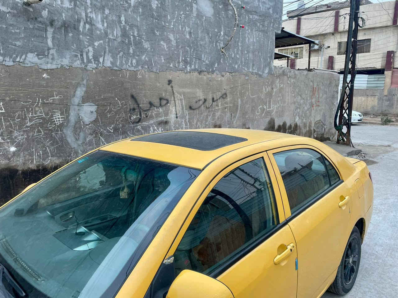 بي وايدي g3 مودل 2013 كير مني كوبره مصفره هيه وغرامات سنويه رقم نكليزي بس ممستلم لوحات مكفولة صبغ وضربه السعر ٤١ وبيها مجال مكاني بغداد حي اور ***********
