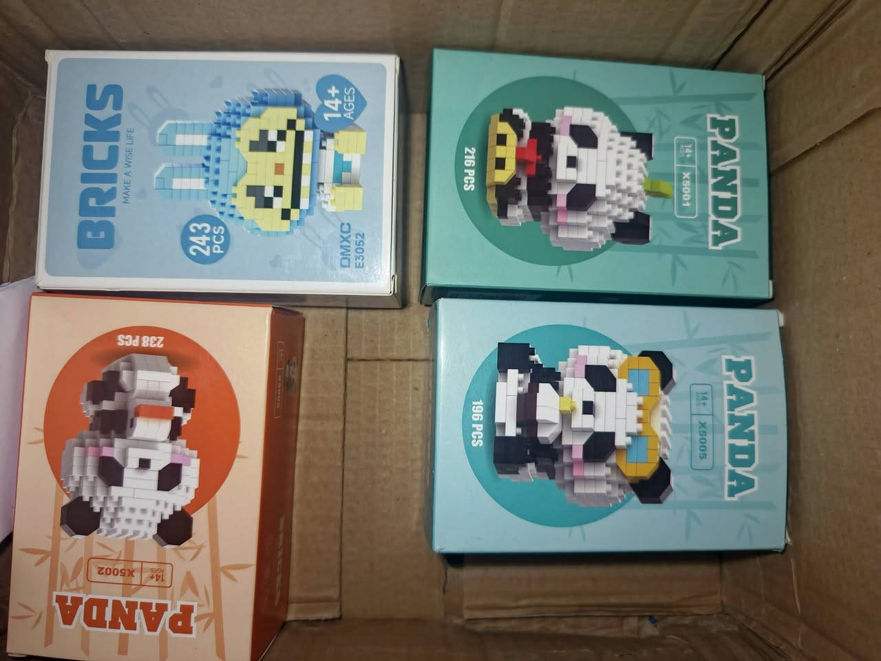 ليكو بهذا الشكل جديد كبس بس اكو بيهن صايرات 2 وأكو واحد مفتوح بس كامل
خلي سعرك


**إذا كنت صاحب هذا الإعلان وتريد حذفه لأي سبب، رجاءا أرسل رسالة إلى الدعم الفني**