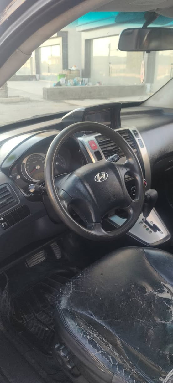 للبيع هونداي توسان 2009
رقم كركوك مشروع وطني لغاية 2027
دفتر بنزين بي 
تبريد وتدفئة شغال 
گيراوتماتيك
سلايت وكشن جلد 
محرك20بي بخار
سيارة صبغ عام واكع عليها قمرية
بچم وخلفي كبس
سيارة مابي ضربة وضرر
فقط معجون بالسقف اثر التصفيات بدون دواخل 
شرط التحويل والوكالة والغرامات كاتب التفاصيل كلها شراي خابر 
السعر (83) ورقة وبي مجال بسيط مكان كركوك 
0775 520 21 05 كركوك, العراق
