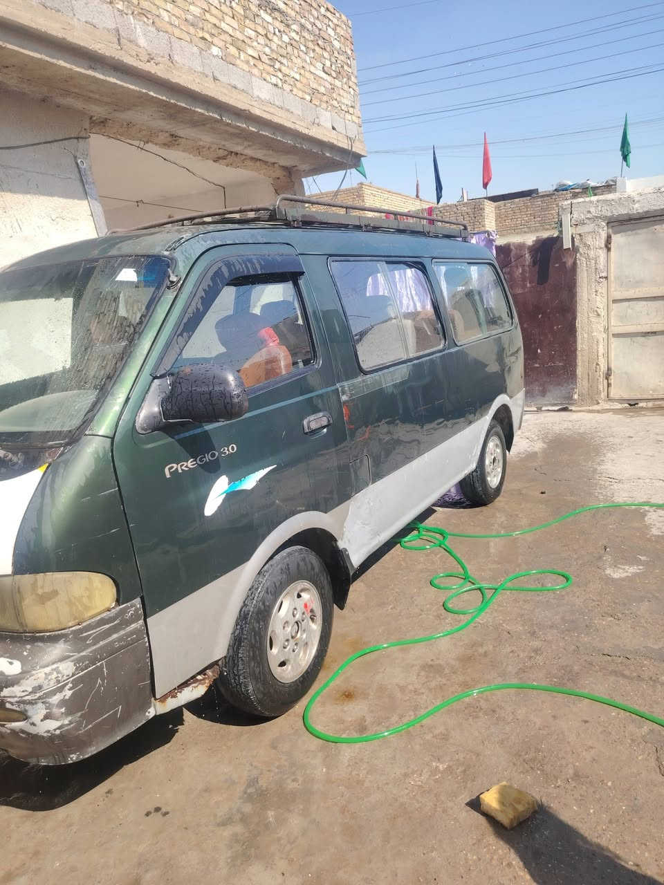 السلام عليكم سياره بريجو للبيع موديل 2000 الرقم بغداد سياره بلاديه محرك 3000 سياره باسمي السعر 63 وبيها مجال واستفسار على هذا الرقم ***********
