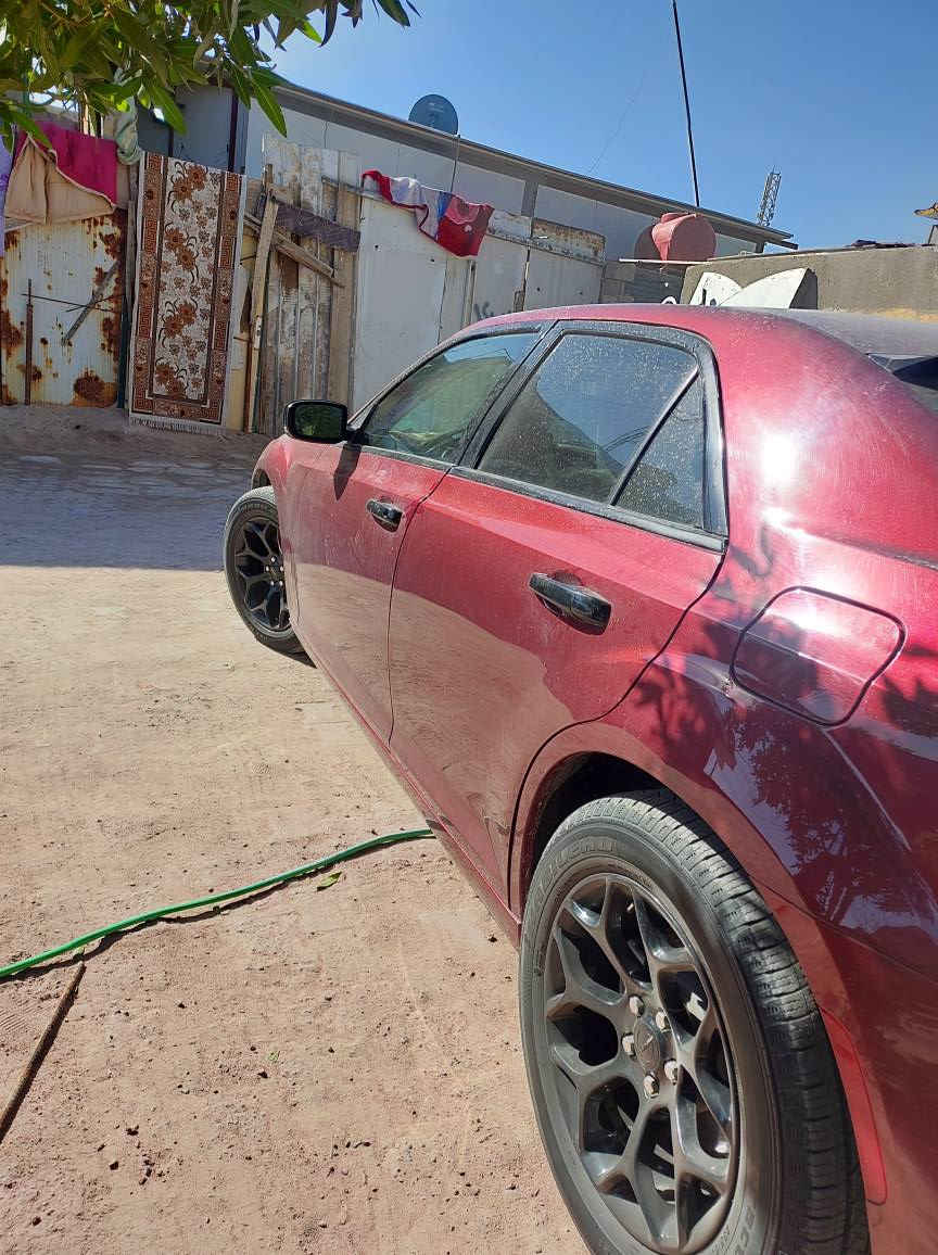 سلام عليكم اوبامه ١٨ معلايه ٢٣ سياره sفول تنته رادارات جاهزه للخير تبريد تتفئه كشنات ستيرن سياره نضيفه بيها بابين تبديل نفس الون بدون صبغ بدون دواخل رقم بصره جاهزه عنوان بصره امن الداخلي *********** البصرة, العراق
