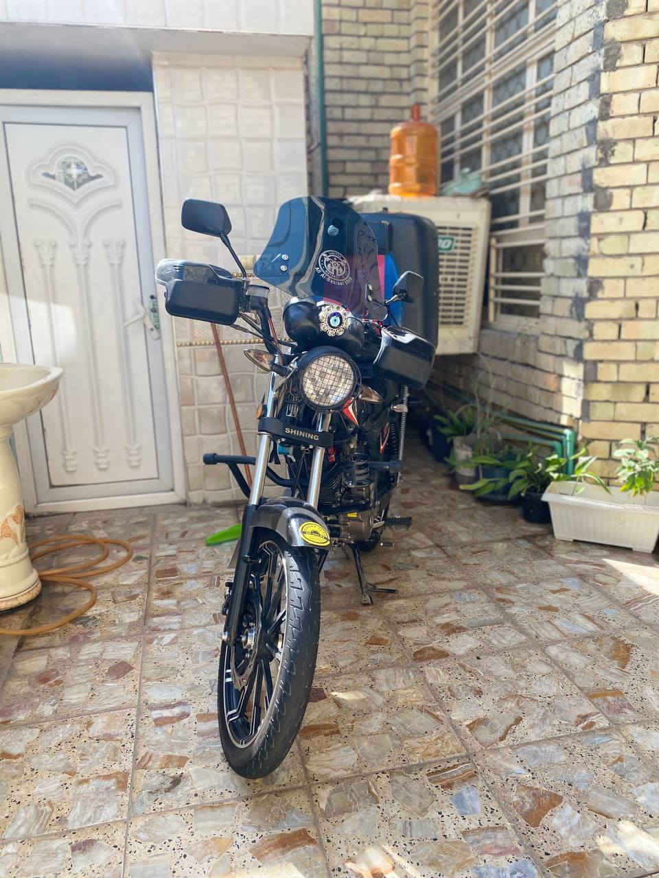 سلام عليكم دراجه شاينك للبيع دراجه نضيفه ما بيها اي نقص دهن امزويل بانزين محسن مداريها ما مشتغل بيها هواي مشيه شي قلليل العوان المشتل ولي مو شراي لا يطب خاص عارضها 950بيها مجال هذا رقمي ***********
