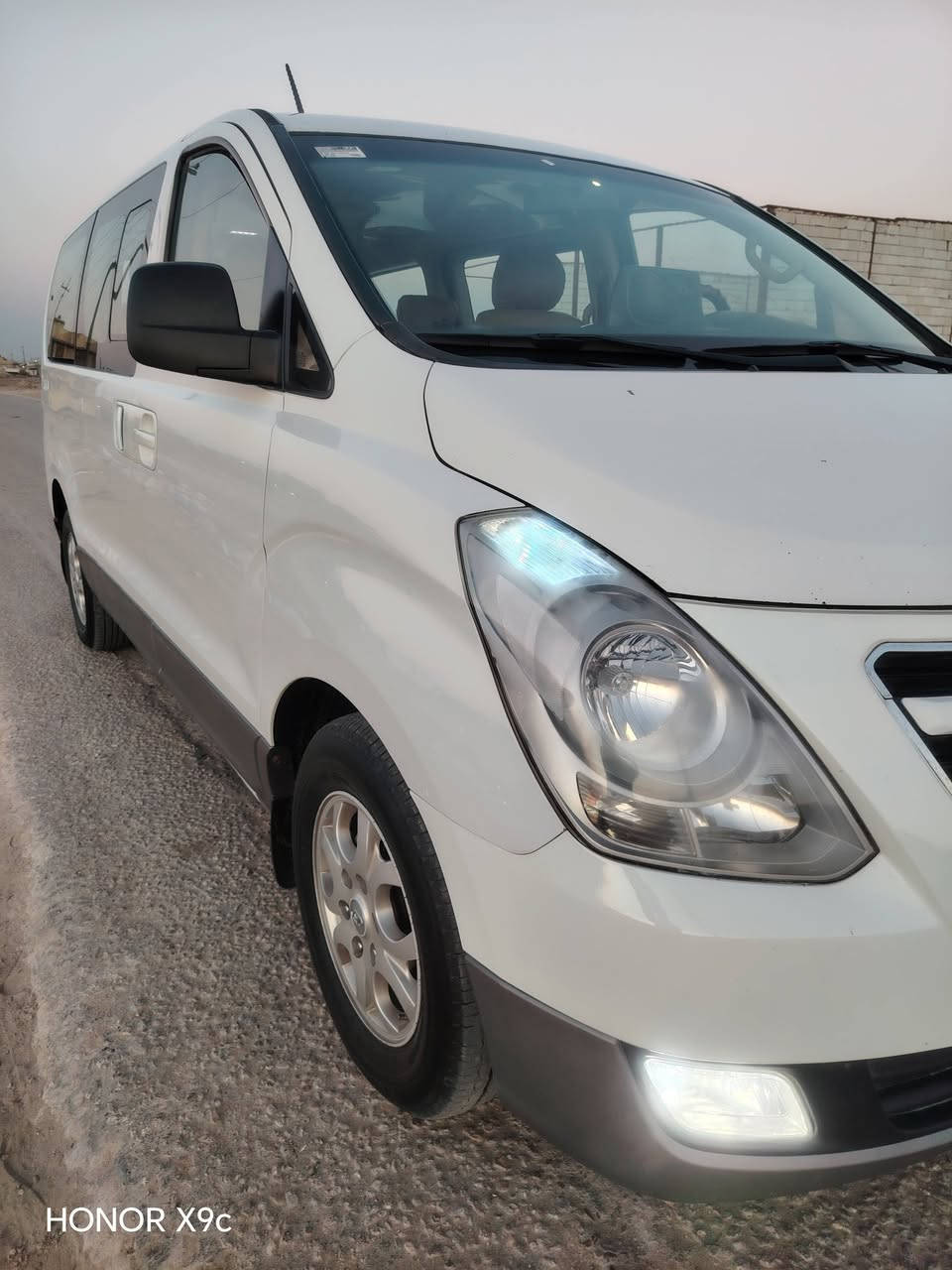 سلام عليكم البيع ستاركس مديل 2016 مكفوله كفاله عامه وضع شركة تخم تاير حداديه جديده تبريد ثلج السياره جاهزه مابيه نقص برغي اسعر خاص وهذه رقمي ***********
