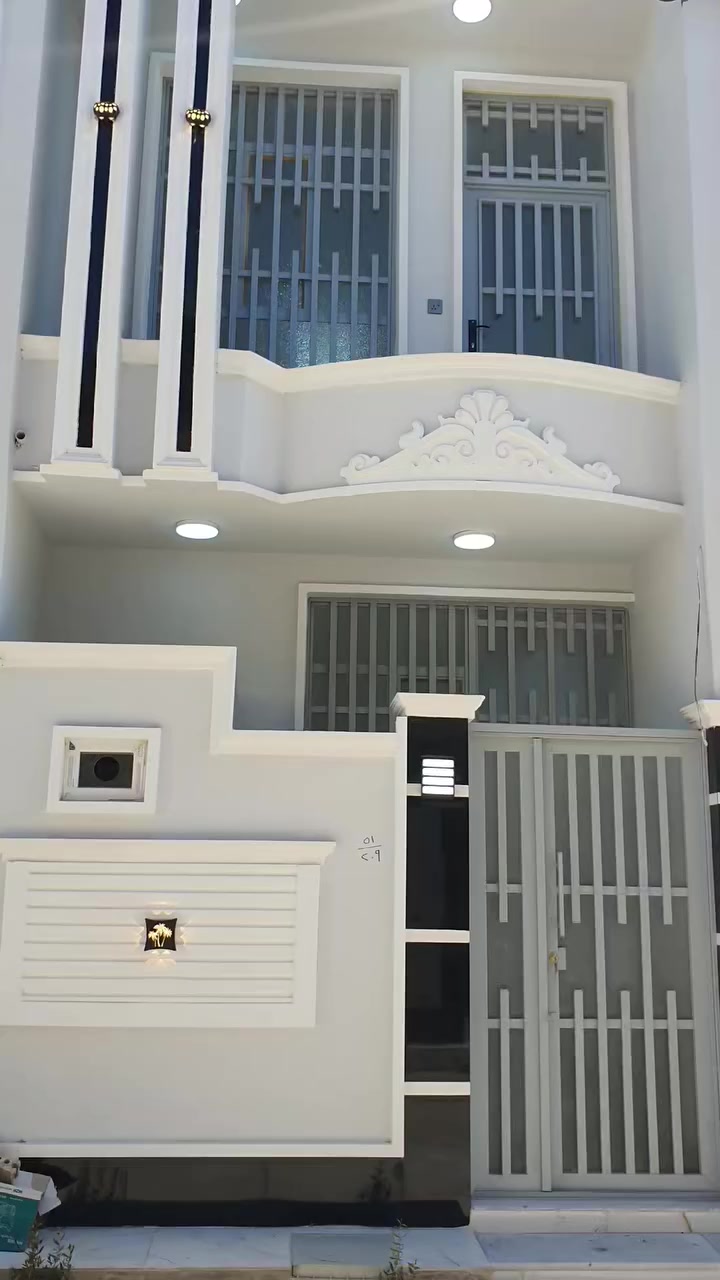 للبـــــــيع مشتملات ٢ ٥٠م طابقين بناء حديث خدمات كامله عنوان كربلاء مجمع الزيتون الاستفسار ***********
