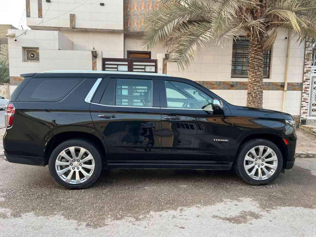 السلام عليكم
تاهو بريمير
موديل ٢٠٢٣
خليجي مكفوله  من كلشي بس بيهة شوية ورة باب العبري ترويج يعني ما مبينة الة تركز بيهه 
مواصفات فول الفول جكات كشنات تدفئه وتبريد 
حساسات امامي خليفي استيرن كهرباء ميموري كامرات ٣٦٠ 
٧ راكب 
فول الفول معروفه مواصفات بريمير
سياره جديد
ماشيه 76000
النجف الاشرف  حي العسكري رقم السيارة بغداد
السعر 54000 $
***********
