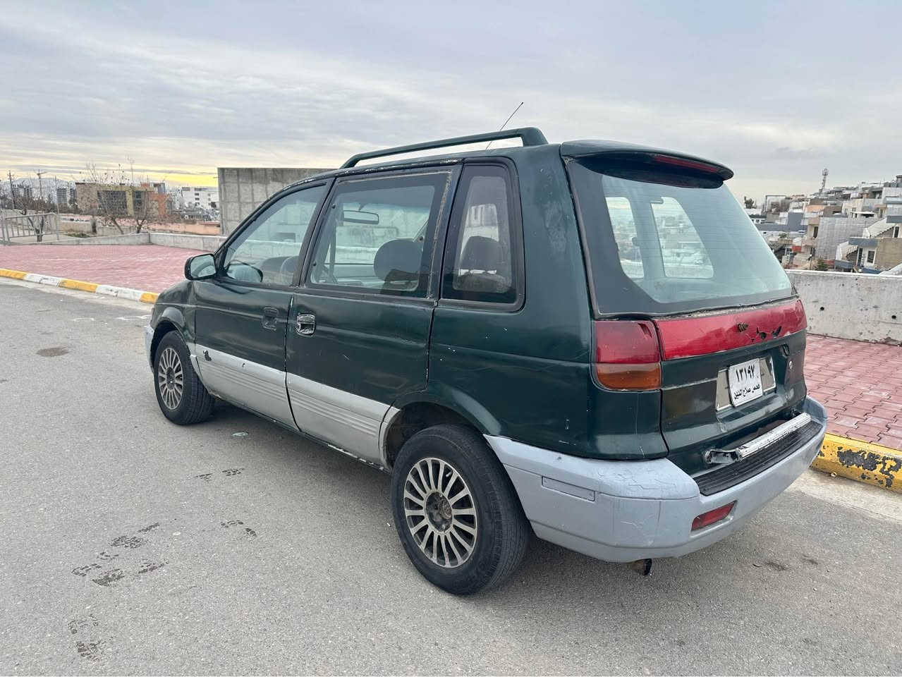 ***********گلاند مسته ر بؤشي 
فرؤشتنو. گؤرينه وه له سه ر دل گرتن
ئارمي پلاستي هه وليره به شه رت
گيرومه كينه بي عه يب
مه كينه 37 
8وه لف موديلي 1993ستيشن
سه ياره بكي ريكو پيكه وكاره باي تايه ي مه زبوته
 دوو جام كاره باي 
سيعري 14گه لايه و معامه له
له سليمانيم گؤرينه وه ش ده كه م له سه ر دل گرتن السليمانية, العراق
