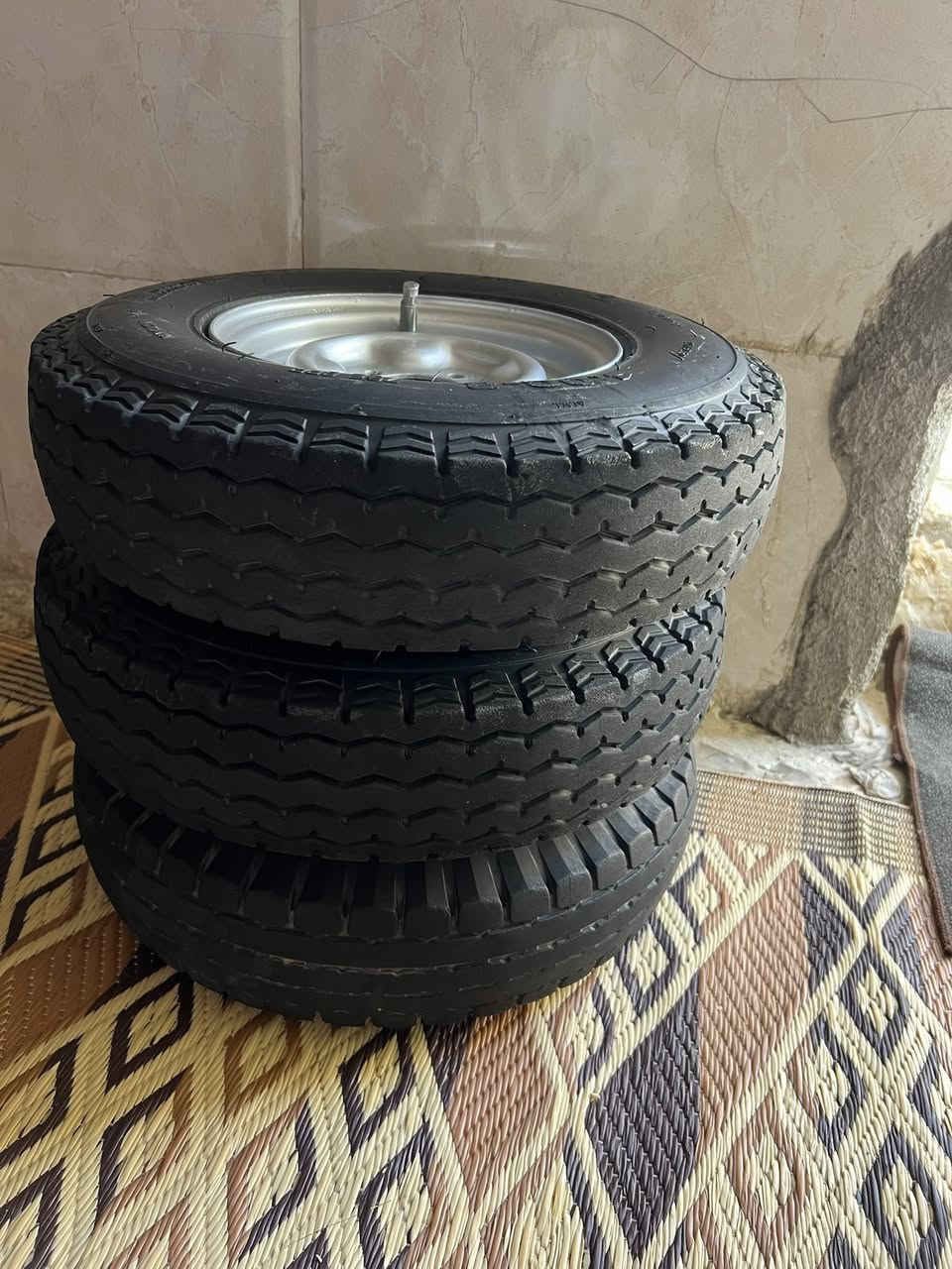 سلام عليكم ٣سبيرات جدد اليريدهن يخاب
ويدلل   ***********
