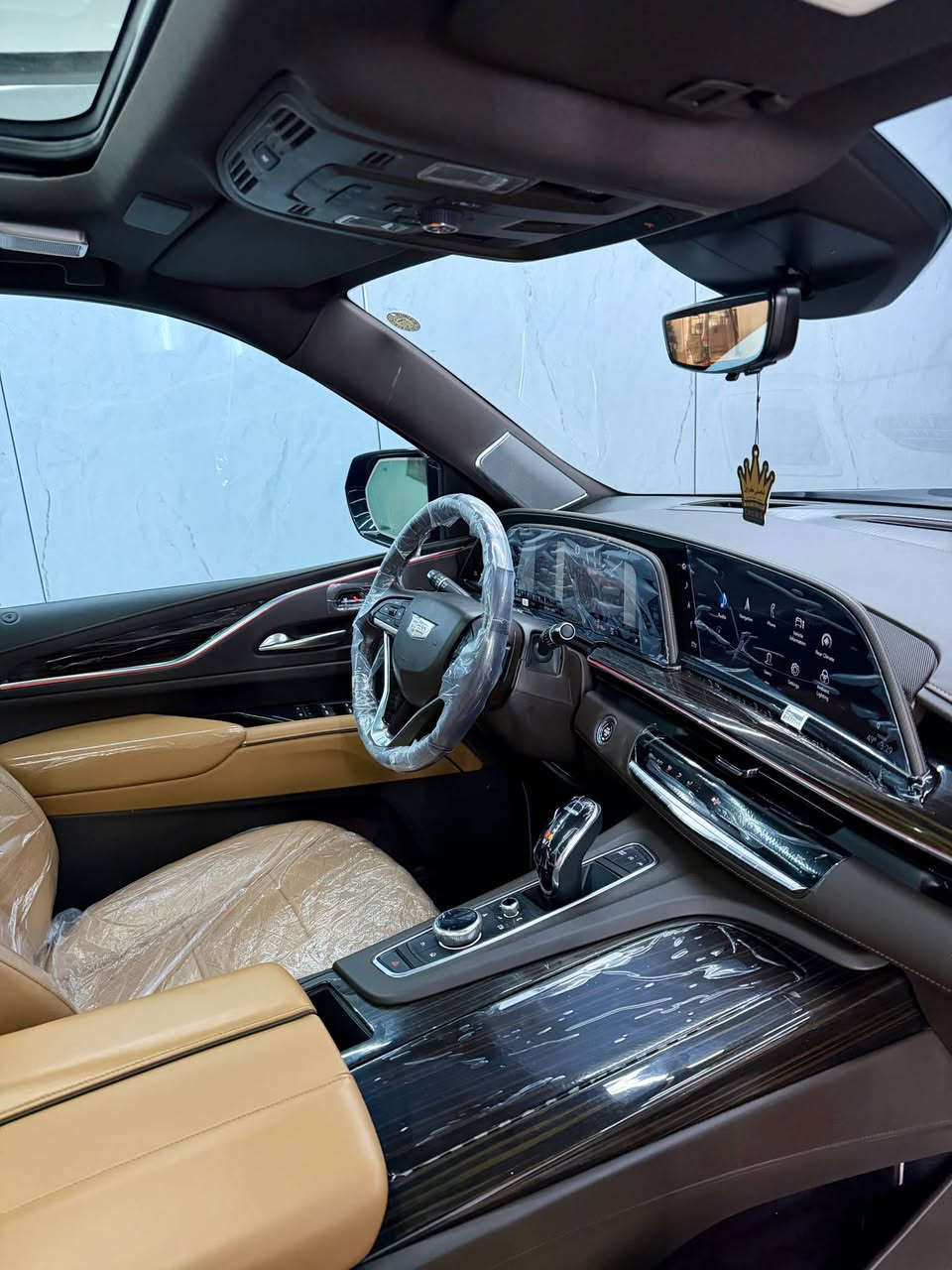 ‎ vip كاديلاك اسكاليد (2023)شركة المنصور  خليحي 
‎  فول فول مواصفات 
‎خليجي وكالة المنصور وبعدهه بالضمان دولي بصمتين   
‎مكفولة كفالة عام
ماشي  60 الف 
 -------------- 
‎سيارة كلش كلش حلوة نظيفة مرتبة جديدة 
‎مكفولة من كل كلشي
‎محرك كير بشرط مامفتوح 
‎كهربائيات وتبريد تدفئة كلها بشرط 
‎دينار مصرف مابيها ٠
‎نظافة السيارة ٪؜١٠٠

‎مكان سيارة سليمانيه   
‎رقم تلفون
📞***********📞
                                                            سعر 780$
‎المواصفات ⚔️⚔️⚔️

‎تشغيل عن بعد
‎36 سماعة 
‎سقف بانوراما 
‎‏‎5 كاميرات
‎‏‎5 بصمات
‎فور ويل
‎كشن رجاج 
‎دوسات كهرباء 
‎داتا شو 
‎بانوراما 
‎سقف.شامو
‎داخل مشيميشي
‎لايت زنون عالي ناصي عدسات
‎‏‎4 شاشات بالدشبول والسقف والكشنات
‎تحكم بريك 
‎جنطه ذكيه جلاق
‎رادار تحديد مسار
‎رادار خلفي
‎رادار امامي 
‎رادار جانبي 
‎كشن تدفئة وتبريد سايق وراكب
‎كشنات امامية تدليك
‎كشنات خلفية تدفئة
‎مري شفط 
‎اشارة بداخل المراية
‎كشنات جلد  
‎علامة كاديلاك ضوئية بالدعامية الخلفية
‎الكشنات كهرباء 
‎ذاكرة ميموري ستيرن وكشن
‎قاصه 
‎ويل ٢٢ بلادي 
‎بااختصار السيارة فول للاخير 
🛑🛑🛑🛑🛑🛑🛑🛑🛑🛑🛑
‎السيارة كفالة عامة بدون صبغ بدون شخط بدون رسعة 
‎تاقم تايرات جديدة 💯💯
‎السيارة جديدة ابد مابيها نقص 
‎مكان سيارة سليمانيه   
‎رقم تلفون
📞***********📞 السليمانية, العراق
