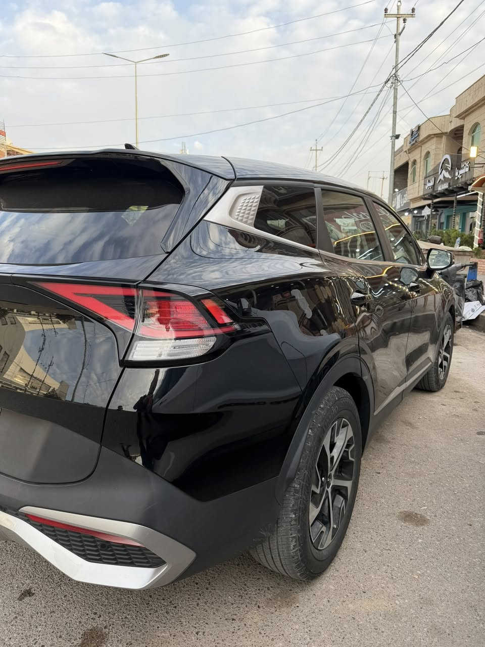 السلام عليكم 
سبورتج ٢٠٢٣ باسمي اني مرقمها تحويل مباشر ماشيه تقريبا ٣٧ الف مايل .. السياره اخت الزيرو وضع شركة.. 
بصمه..ترحيب.. رادار ٣٦٠.. كشنات تدفئه..جلد ابيض بيجي.. سياره جاهزه مابيها اي ملاحظه.. السعر ١٩٠ مع التقدير


**إذا كنت صاحب هذا الإعلان وتريد حذفه لأي سبب، رجاءا أرسل رسالة إلى الدعم الفني**