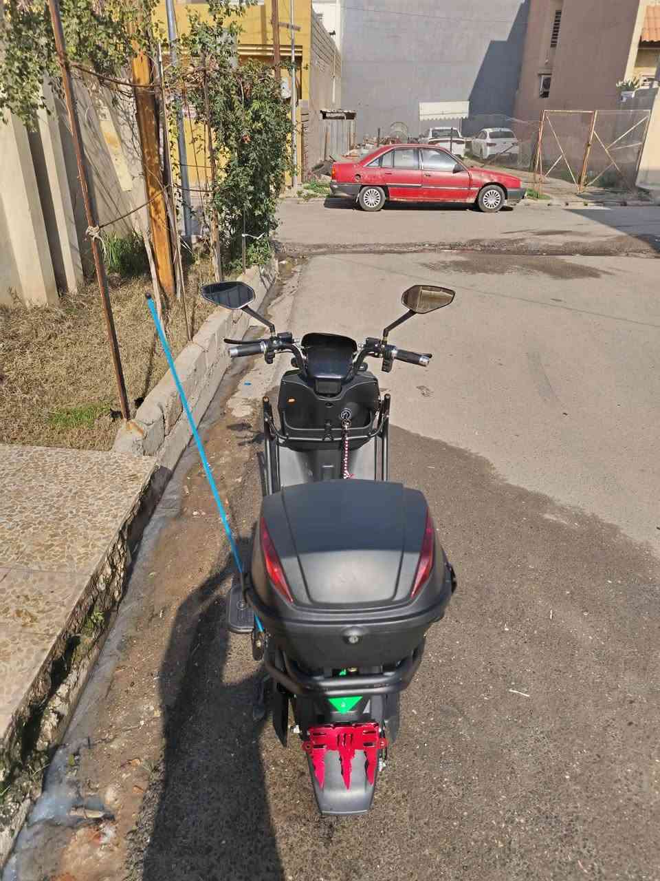 السلام عليكم  
ماطور شحن للبيع 318 جديد ماماشي شي قليل ستة باتريات معا شحن رقم ***********. حجم الكبير السعر 700الف معا اربعة سويجات مع بصمات
